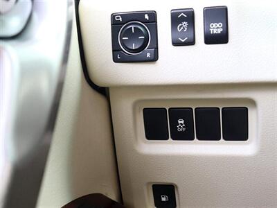 2012 Lexus GX 460   - Photo 33 - Jacksonville, FL 32211
