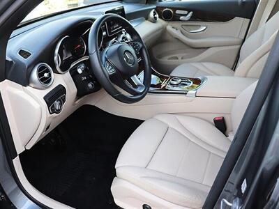 2018 Mercedes-Benz GLC GLC 300 4MATIC - Photo 9 - Jacksonville, FL 32211