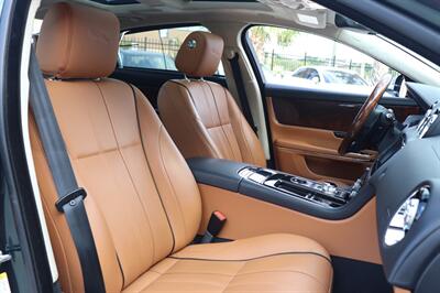 2015 Jaguar XJL Portfolio   - Photo 16 - Jacksonville, FL 32211