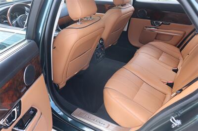2015 Jaguar XJL Portfolio   - Photo 19 - Jacksonville, FL 32211