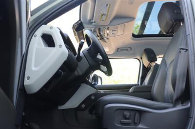 2020 Land Rover Defender 110 First Edition   - Photo 18 - Jacksonville, FL 32211
