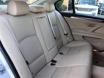 2011 BMW 5 Series 550i   - Photo 14 - Jacksonville, FL 32211