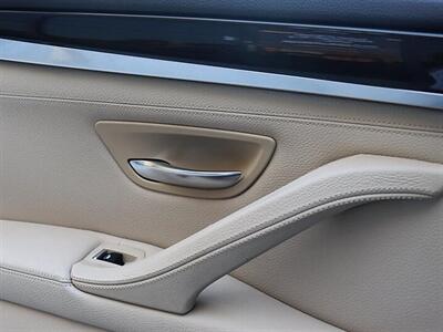 2011 BMW 5 Series 550i   - Photo 19 - Jacksonville, FL 32211