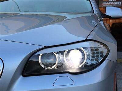 2011 BMW 5 Series 550i   - Photo 38 - Jacksonville, FL 32211
