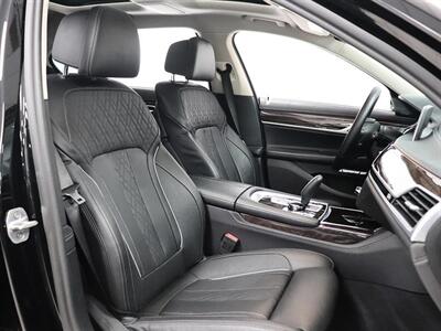 2017 BMW 7 Series 750i   - Photo 12 - Jacksonville, FL 32211