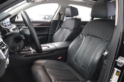 2017 BMW 7 Series 750i   - Photo 10 - Jacksonville, FL 32211