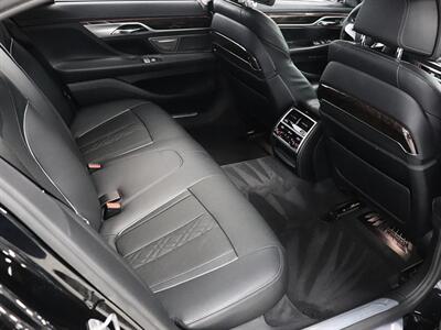 2017 BMW 7 Series 750i   - Photo 13 - Jacksonville, FL 32211
