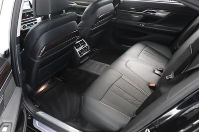 2017 BMW 7 Series 750i   - Photo 15 - Jacksonville, FL 32211