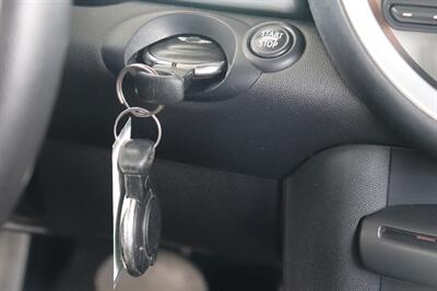 2013 MINI Hardtop Cooper   - Photo 21 - Jacksonville, FL 32211