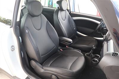 2013 MINI Hardtop Cooper   - Photo 13 - Jacksonville, FL 32211