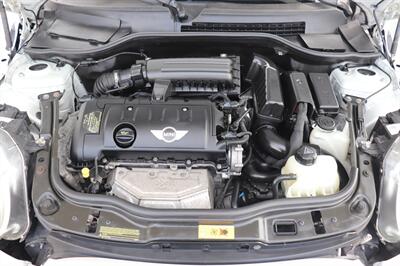 2013 MINI Hardtop Cooper   - Photo 42 - Jacksonville, FL 32211
