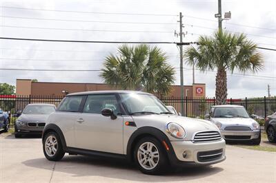 2013 MINI Hardtop Cooper   - Photo 9 - Jacksonville, FL 32211