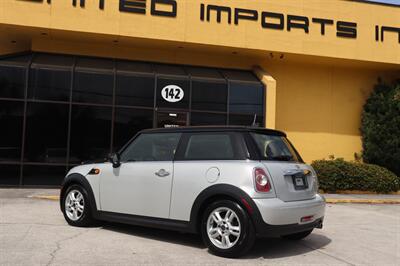 2013 MINI Hardtop Cooper   - Photo 5 - Jacksonville, FL 32211