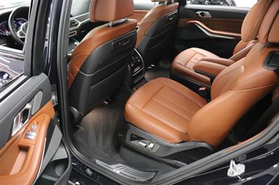2022 BMW X7 M50i M Sport - Photo 22 - Jacksonville, FL 32211