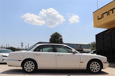 2004 Jaguar XJ8 - Photo 6 - Jacksonville, FL 32211