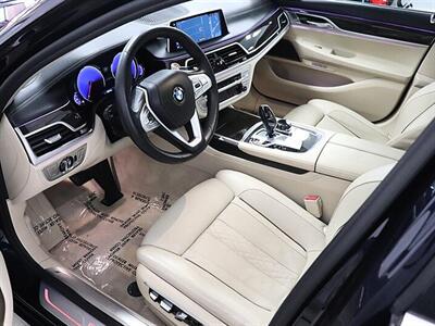 2017 BMW 7 Series 740i - Photo 9 - Jacksonville, FL 32211