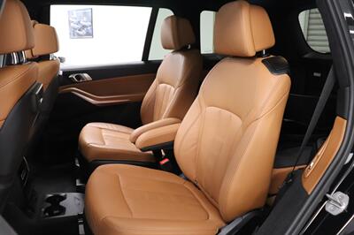 2022 BMW X7 xDrive40i - Photo 16 - Jacksonville, FL 32211