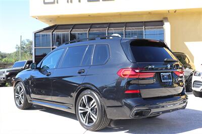 2022 BMW X7 xDrive40i - Photo 3 - Jacksonville, FL 32211