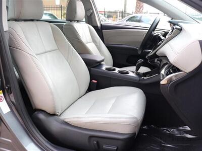 2015 Toyota Avalon XLE   - Photo 13 - Jacksonville, FL 32211