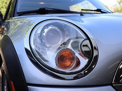 2010 MINI Cooper   - Photo 25 - Jacksonville, FL 32211