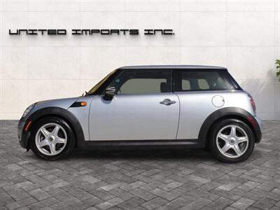 2010 MINI Cooper   - Photo 2 - Jacksonville, FL 32211
