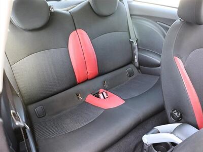 2010 MINI Cooper   - Photo 13 - Jacksonville, FL 32211