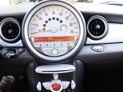 2010 MINI Cooper   - Photo 17 - Jacksonville, FL 32211