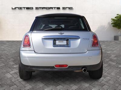 2010 MINI Cooper   - Photo 4 - Jacksonville, FL 32211