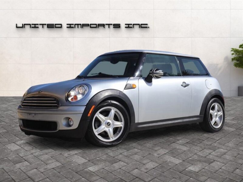 2010 MINI Cooper   - Photo 1 - Jacksonville, FL 32211
