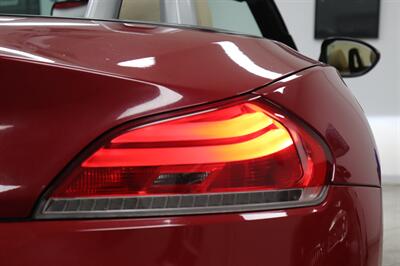 2010 BMW Z4 sDrive30i   - Photo 49 - Jacksonville, FL 32211