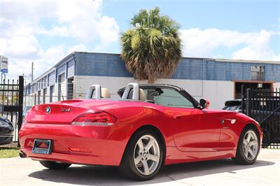 2010 BMW Z4 sDrive30i   - Photo 6 - Jacksonville, FL 32211