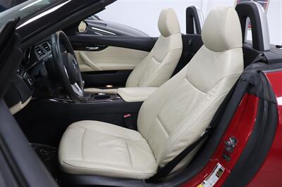2010 BMW Z4 sDrive30i   - Photo 14 - Jacksonville, FL 32211