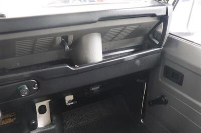 1997 Land Rover Defender 90 300 TDi - Photo 18 - Jacksonville, FL 32211