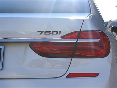 2018 BMW 7 Series 750i   - Photo 11 - Jacksonville, FL 32211