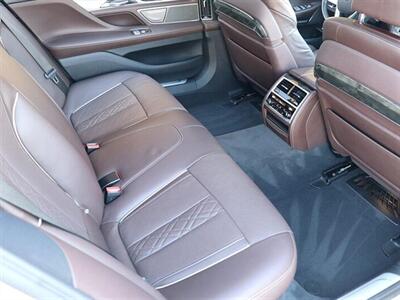 2018 BMW 7 Series 750i   - Photo 16 - Jacksonville, FL 32211