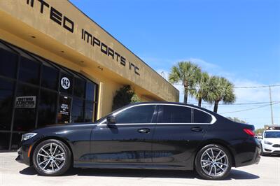 2021 BMW 3 Series 330i   - Photo 2 - Jacksonville, FL 32211
