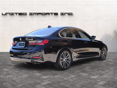 2021 BMW 3 Series 330i   - Photo 5 - Jacksonville, FL 32211
