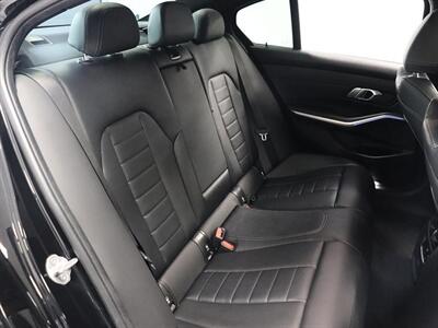 2021 BMW 3 Series 330i   - Photo 14 - Jacksonville, FL 32211