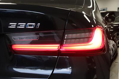 2021 BMW 3 Series 330i   - Photo 42 - Jacksonville, FL 32211