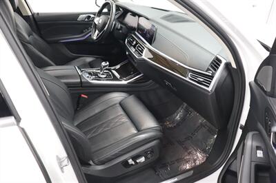 2019 BMW X7 xDrive50i   - Photo 11 - Jacksonville, FL 32211