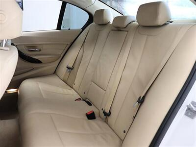 2016 BMW 3 Series 320i   - Photo 17 - Jacksonville, FL 32211