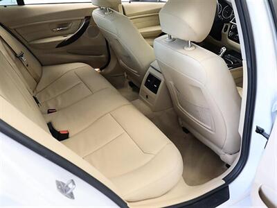 2016 BMW 3 Series 320i   - Photo 14 - Jacksonville, FL 32211