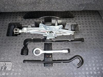 2011 Acura TL   - Photo 34 - Jacksonville, FL 32211