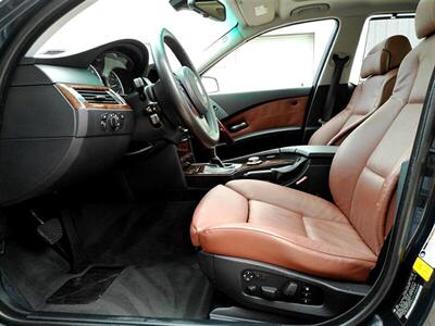 2007 BMW 550i   - Photo 14 - Jacksonville, FL 32211