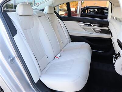 2016 BMW 740i - Photo 15 - Jacksonville, FL 32211