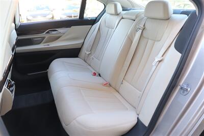 2016 BMW 740i - Photo 17 - Jacksonville, FL 32211