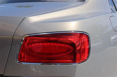 2016 Bentley Flying Spur V8 - Photo 11 - Jacksonville, FL 32211