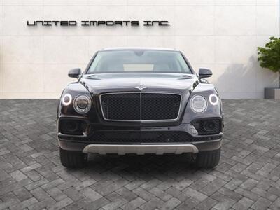 2019 Bentley Bentayga V8 - Photo 8 - Jacksonville, FL 32211