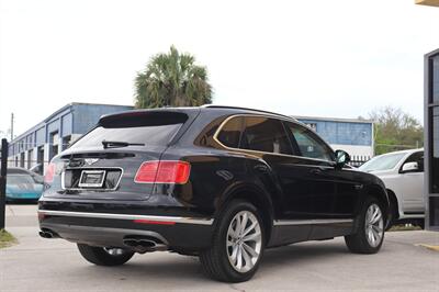 2019 Bentley Bentayga V8   - Photo 5 - Jacksonville, FL 32211