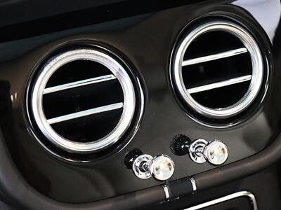 2019 Bentley Bentayga V8 - Photo 27 - Jacksonville, FL 32211